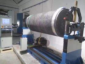 Big weight capacity balancing machine for roller grinding roll